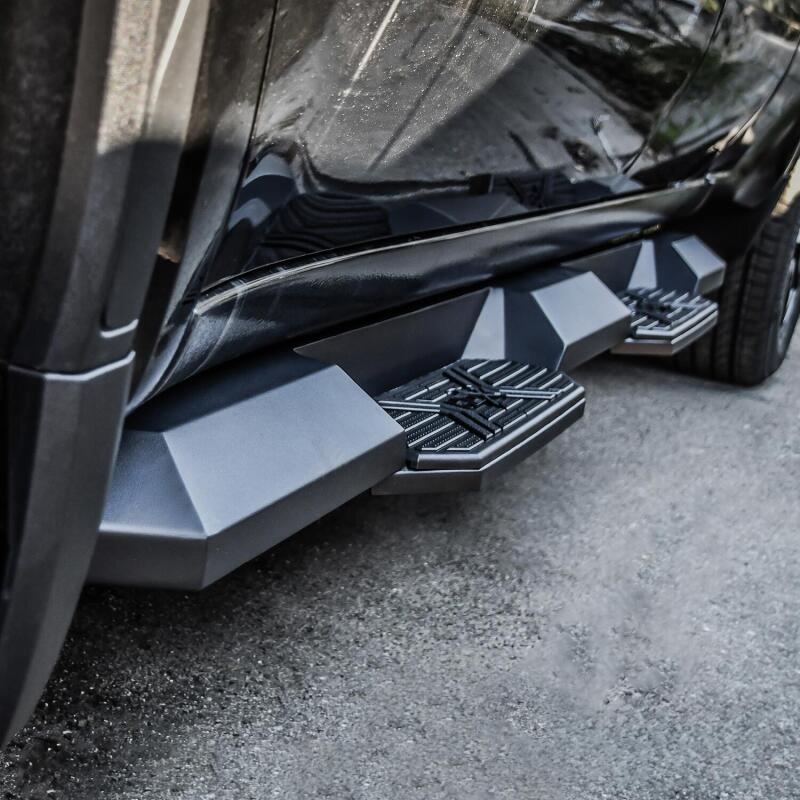 Westin HDX Xtreme Nerf Step Bars - 2019-2022 Silverado 1500 Double Cab - Westin part 56-24125 view 4