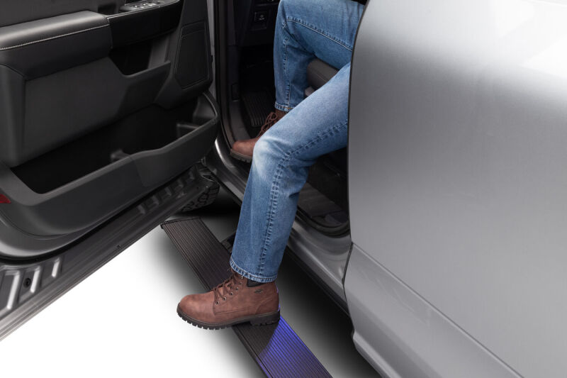 AMP Research PowerStep Power Running Boards - 2009-2018 Ram 1500/2500/3500 & 2019-2020 Ram 1500 Classic - AMP Research part 75138-01A-B