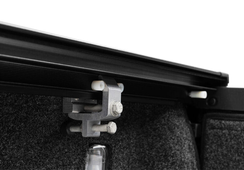 RetraxONE XR Retractable Tonneau Cover - 2017+ Ford Super Duty 6ft 10in Bed - Retrax part T-60383 view 6