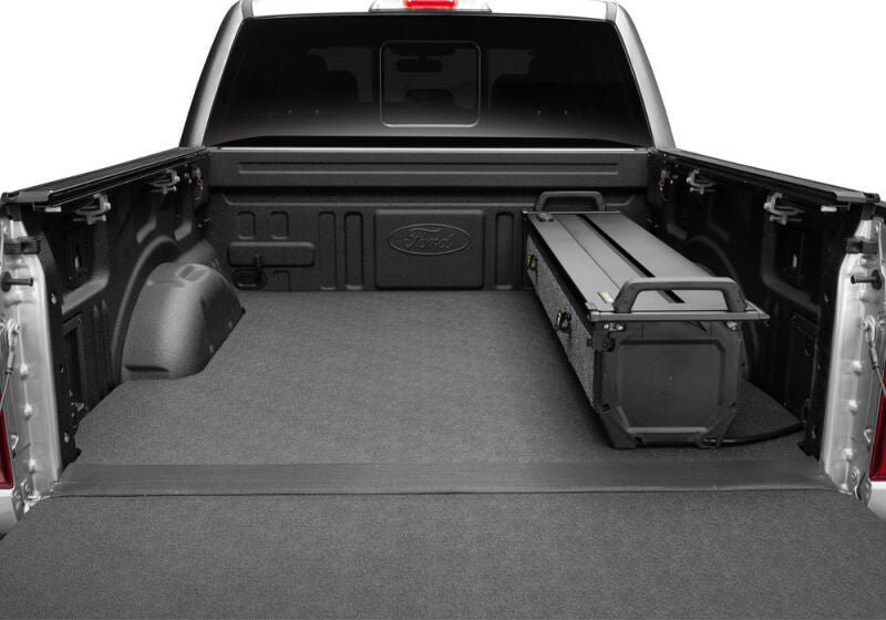 RetraxPRO EZ-Off Retractable Tonneau Cover - 2020+ Silverado/Sierra HD 6ft 9in Bed - Retrax part R-T-80484 view 7