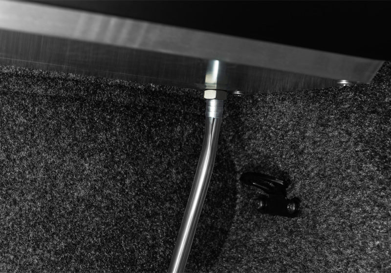 Roll-N-Lock 67.1in M-Series Retractable Tonneau Cover for 2021 Ford F-150 - view 3