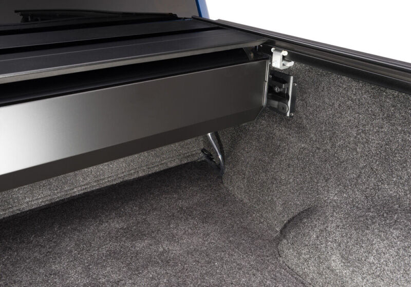 RetraxONE MX Retractable Tonneau Cover - 2015-2020 Ford F-150 5ft 7in Bed - Retrax part 60373 view 8