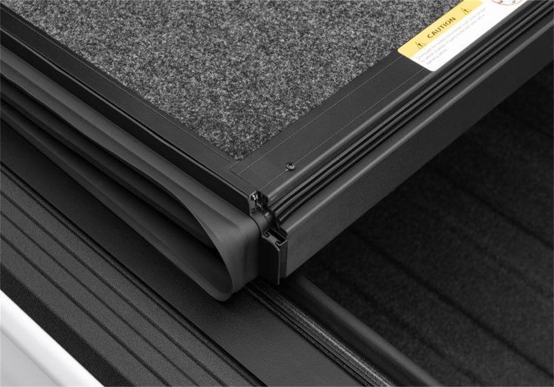 UnderCover 5ft Ultra Flex Bed Cover | 2020 Jeep Gladiator 3