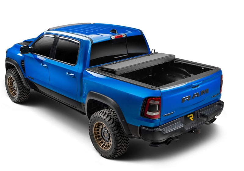 Extang Endure ALX Hard Folding Tonneau Cover - 2014-2018 Silverado/Sierra 1500 5ft 9in Bed - Extang part 80445 view 4