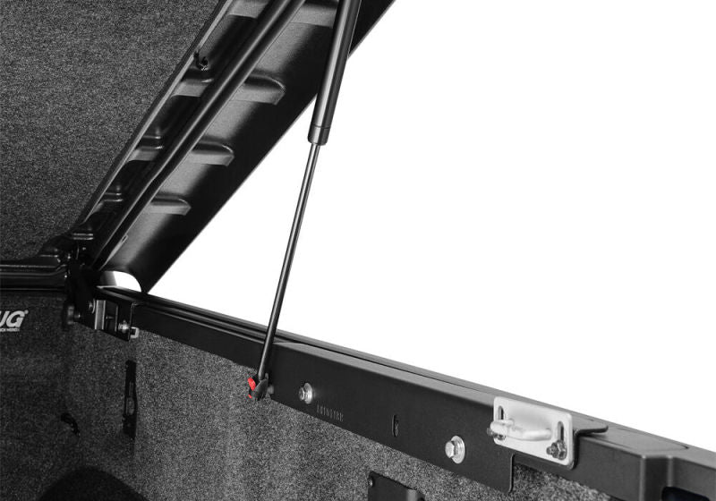 UnderCover 5.5ft Elite LX Bed Cover for 2021 Ford F-150 Crew Cab - Star White Tricoat - view 5