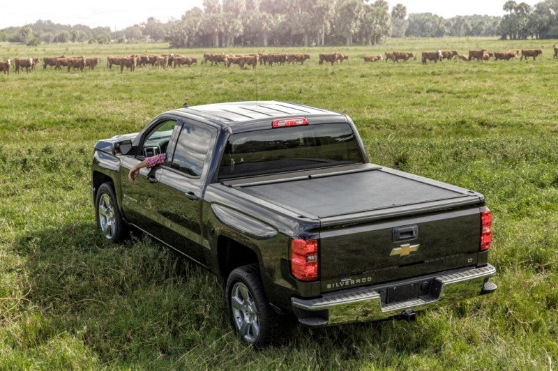 Roll-N-Lock 65-5/8in M-Series Retractable Tonneau Cover for 2015-2018 Ford F-150 XSB - view 3