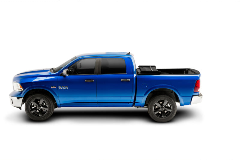 Extang Trifecta 2.0 Soft Folding Tonneau Cover - 2014-2018 Silverado/Sierra 1500 5ft 9in Bed - Extang part 92445 view 8
