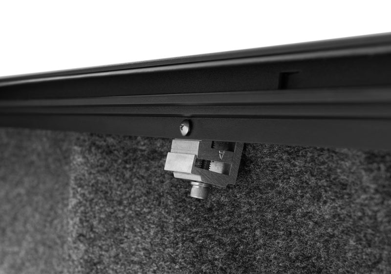 Roll-N-Lock 67.1in M-Series Retractable Tonneau Cover for 2021 Ford F-150