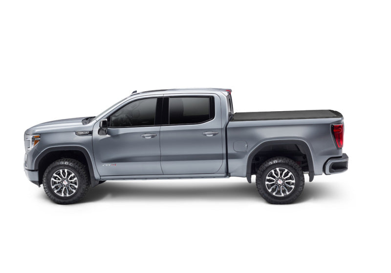 BAK Revolver X4s Hard Rolling Tonneau Cover - 2014-2018 Silverado/Sierra 1500/HD 6ft 6in Bed - BAK part 80121 view 2