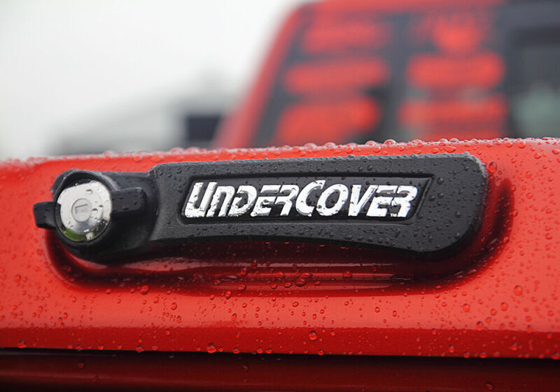 UnderCover Elite LX Hinged Tonneau Cover | 2025 Dodge Ram 3