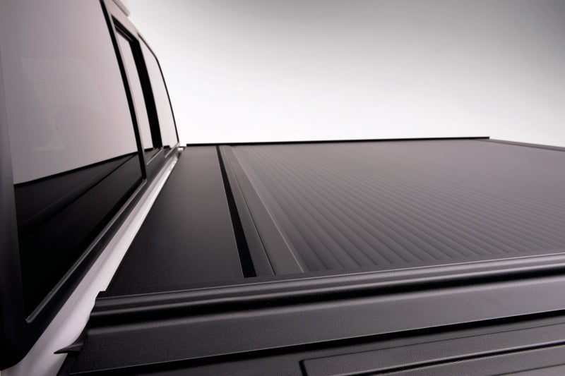 RetraxONE MX Retractable Tonneau Cover - 2015-2020 Ford F-150 5ft 7in Bed - Retrax part 60373