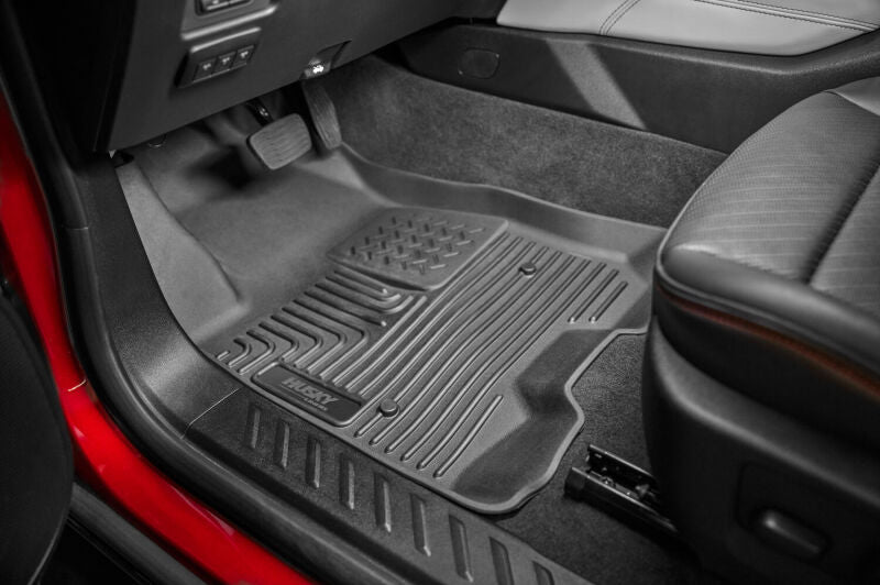 Husky Liners Hood Shield | 2014-2018 GMC Sierra 1500 4